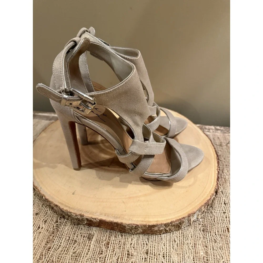 MARK & JAMES by BADGLEY MISCHKA Shimmer Beige Cross Strappy Stiletto Heels Sz-10
